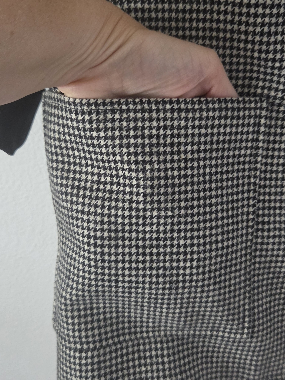 Vintage Wool Houndstooth Blazer Jacket - Black and White - Picture 6 of 16